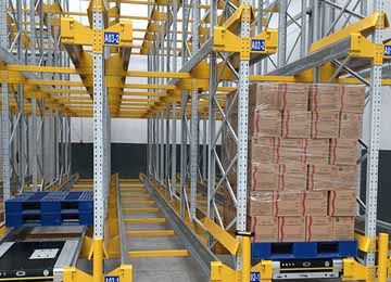 倉儲成本應該怎么降？化工廠重型貨架廠解析【易達貨架】