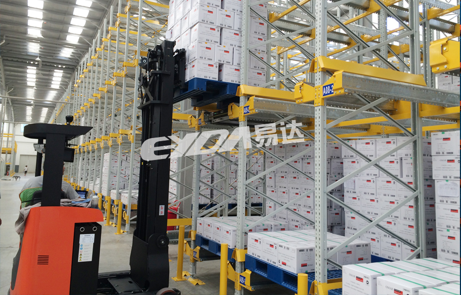 自動(dòng)穿梭車貨架